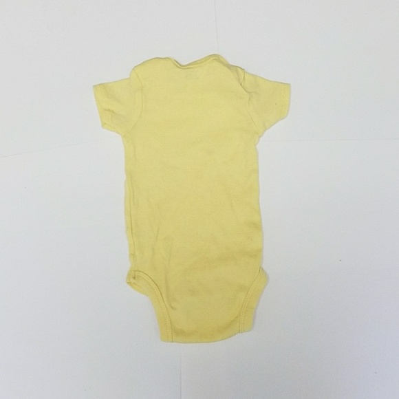 Yellow gerber onesie 3 to 6 months - Picture 3 of 3
